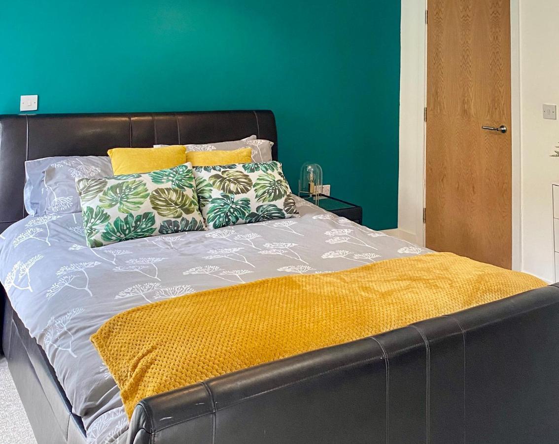 Beautiful, Contemporary 3 Bedroom Apartment 바스 외부 사진